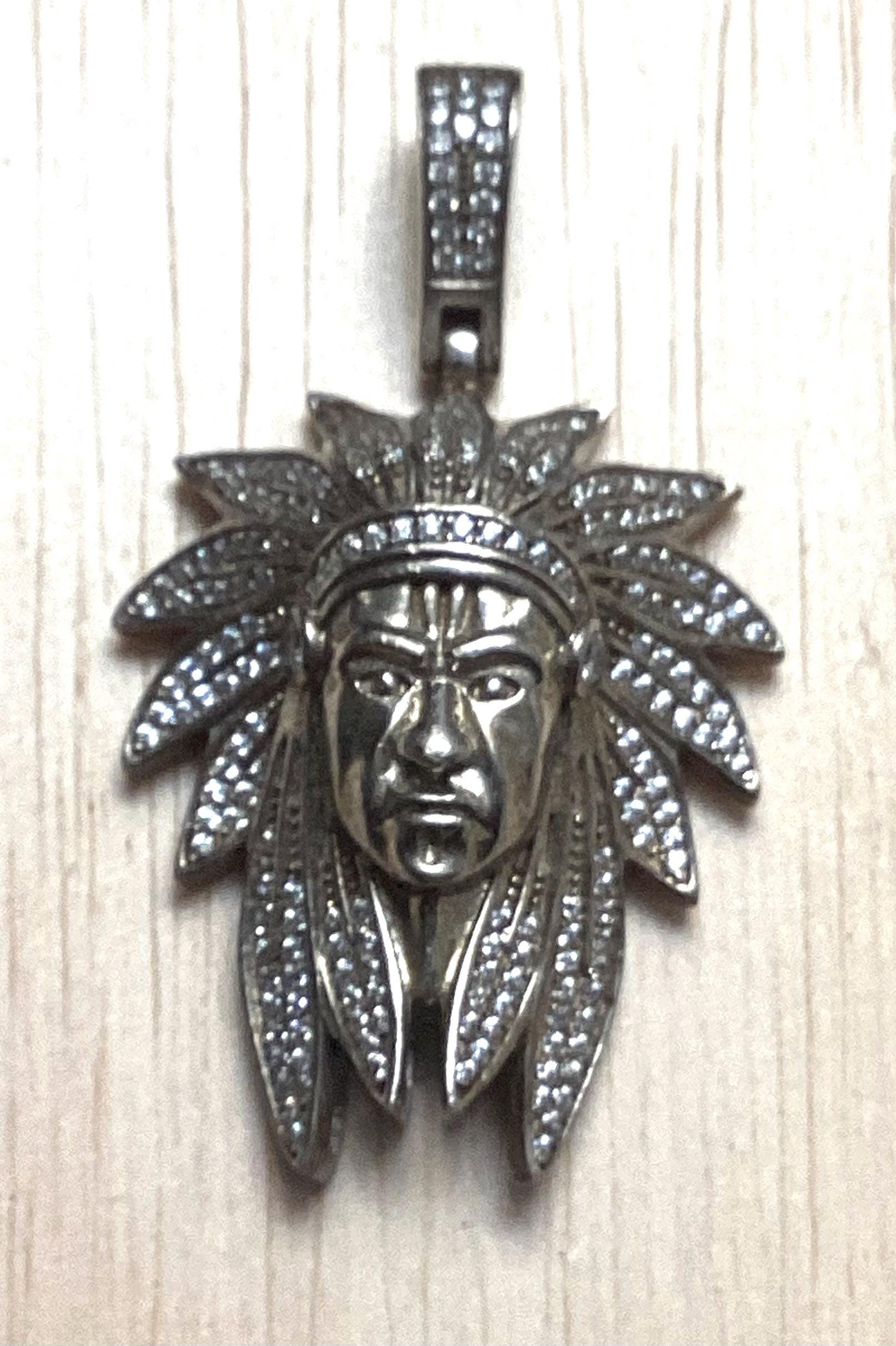 ネックレス・ペンダント Indian BearColal Head Hand Made VTG Sterling Indian Head Pendant 14 Grams With CZ. 48mm Long. Ref