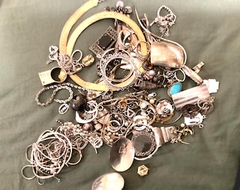 370 Grams of sterling jewelry for parts or crafts.  Ref gbox