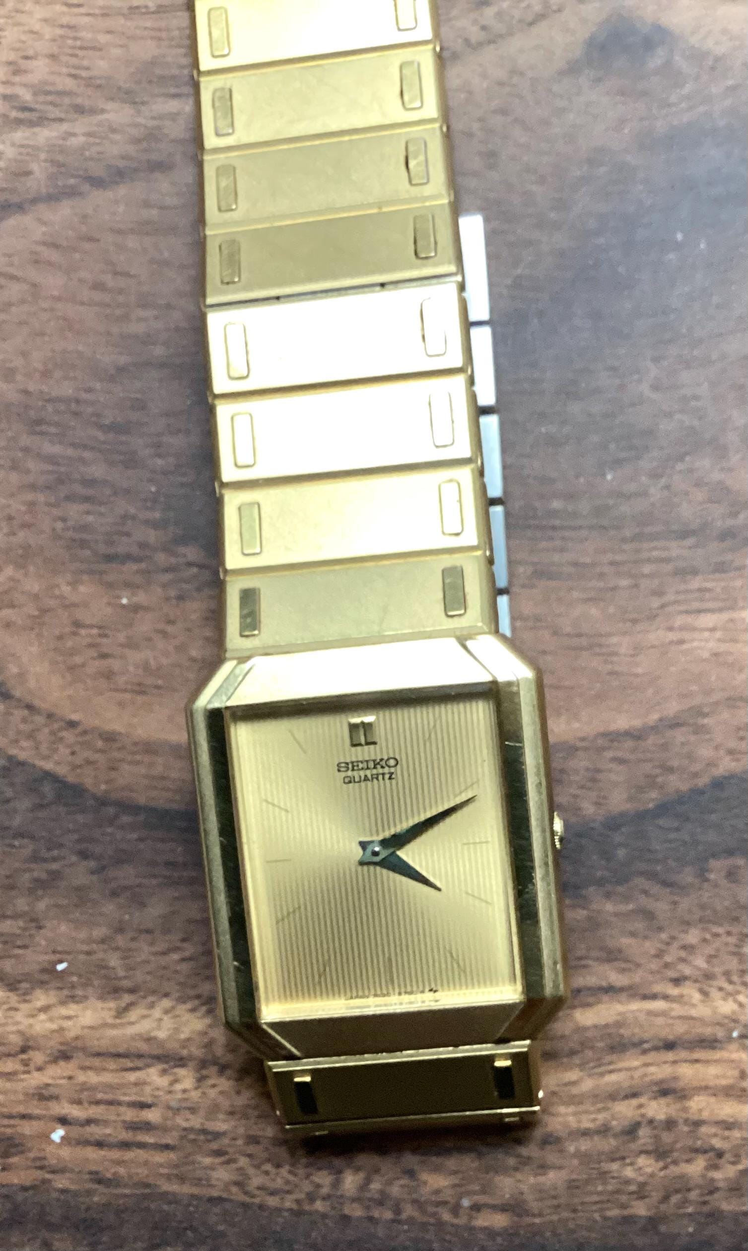 Preowned Seiko 7430-5479 Gold Toned Tank Watch New Battery Runs