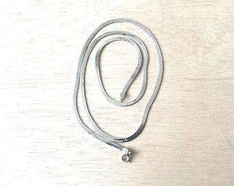 Sterling 23 inch flat herringbone necklace.  REF 3122