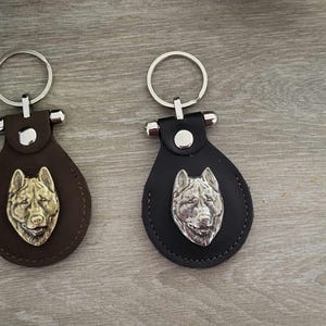 American Akita leather keychain,American Akita puppy for dog lovers gift real leather and metal keychain,American Akita Pet lover keychain