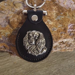 Cavalier King Charles Spaniel leather keychain,Puppy for dog lovers leather keychain,Cavalier King Charles Spaniel Pet lover keychain gift
