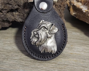 Portachiavi in pelle con cane Schnauzer, portachiavi in pelle e metallo per amanti dei cani Schnauzer, portachiavi regalo per amanti degli animali Schnauzer, portachiavi Schnauzer tedesco