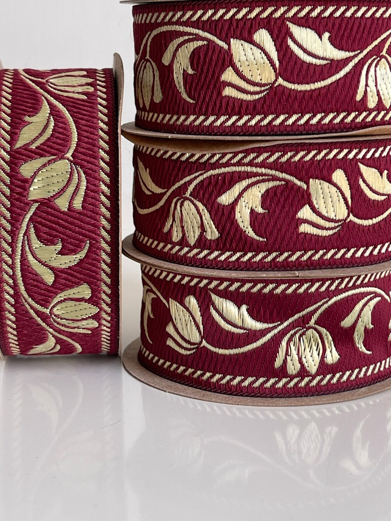 Galon médiéval motifs tulipes ruban théâtral 35 mm galon médiéval bordeaux et doré ruban brodé jacquard bordure médiévale tissé image 3