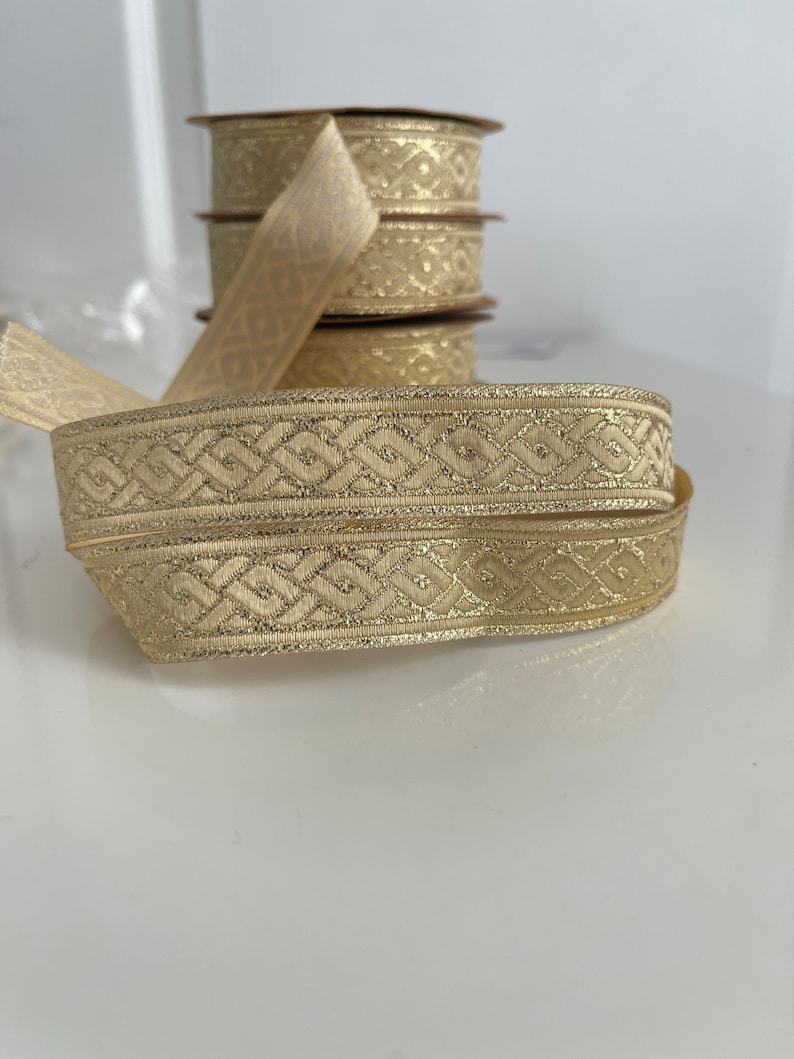 Galon médiéval motif tresse celtique,ruban doré motif tressé,ruban médiéval 22 mm doré,galon motif tresse doré image 2