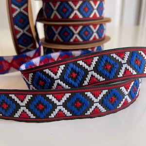 ガロン幾何学模様青白赤刺繍リボンジャガードエスニック柄ジャガード風三つ編み25mmエスニック柄ボーダー