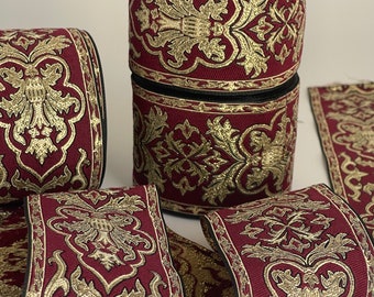 Galon médiéval brodé jacquard bordeaux et doré bordure médiévale style royal edouardien ruban tissé style jacquard ruban théâtral 70 cm