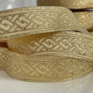 Galon médiéval motif tresse celtique,ruban doré motif tressé,ruban médiéval 22 mm doré,galon motif tresse doré image 4