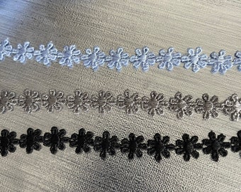 Daisy pattern lace ribbon for craft creations, guipure daisy patterns by the meter,