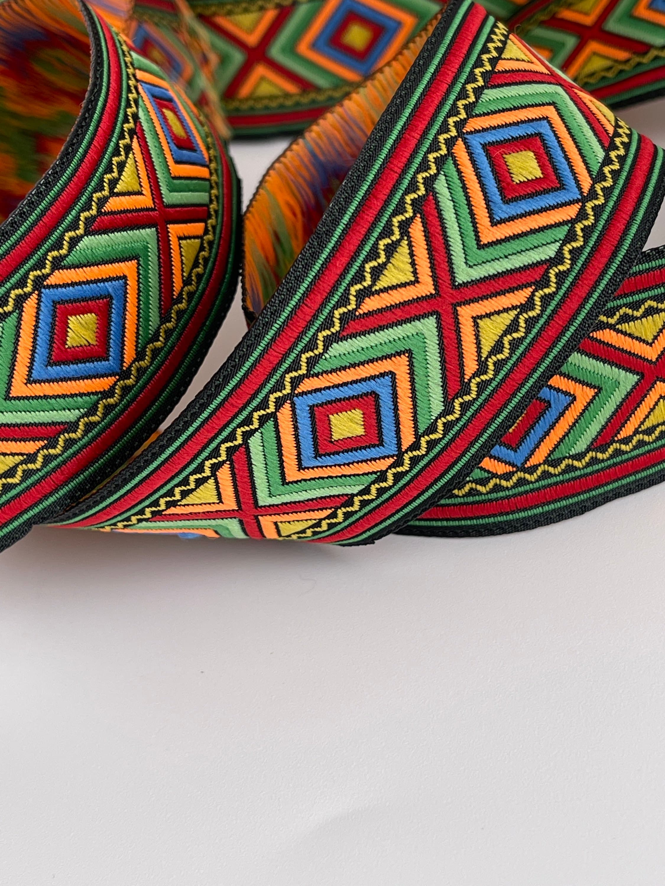 Geometric Braid Pattern Geometric Jacquard Embroidered Braid, African Pattern Ribbon Colorful ...