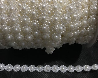 Pearl ribbon, half-pearl flower braid 10 mm.