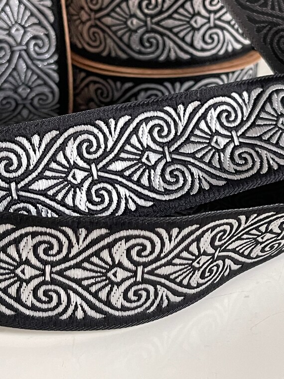 Galon Tissé Bleu à Motifs Relief - Vendu Par 2 Mètres - Artisanat Français, Neuf