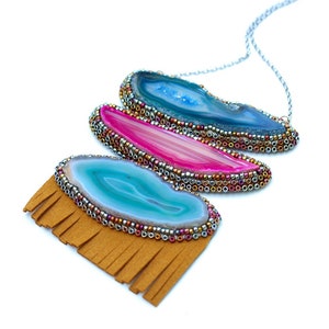 Colar de couro com franjas de três elementos - Colar de contas de ágata - Colar de couro de destaque - Colar de ágata - Colar boho - Colar de presente feminino