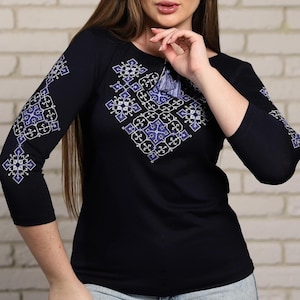 S,M. Mexican Navy Shirt. Abstract Embroidered Blouse. Royal Blue Peasant Top. Slavic Fiesta Tee. Boho Chic Folk T-Shirt. Quarter Sleeve Top