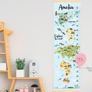 Carte du monde en hauteur avec des bébés animaux Tableau de croissance Explorez le monde Carte du monde pour chambre d'enfant Déco pour chambre d'enfant