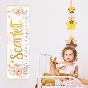 Groeigrafiek bloemen Canvas gepersonaliseerde lengtemeter meisje Roze bloemen met gouden elementen Kunst voor babykamer Decoratie kinderkamer Bloemenshow