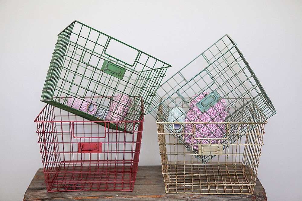 Canastas de taquilla de alambre acabado vintage en menta | Etsy