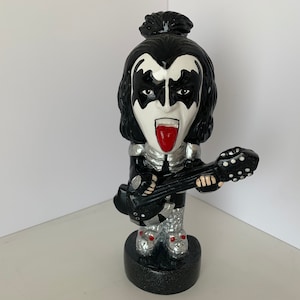 Baiser (Gene Simmons)