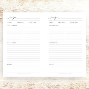 Peut inclure: Un mod&egrave;le de recette imprimable avec deux cartes de recette vierges. Chaque carte comporte des sections pour "De", "Servir", "Temps de pr&eacute;paration", "Temps de cuisson", "Ingr&eacute;dients", "Instructions" et "Remarques".