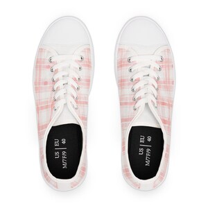 Roze geruite sneakers, aquarel ontwerp damesschoenen, schattige lage sneakers, Casual schoenen, stijlvolle atletische sneakers, roze geruit afbeelding 7