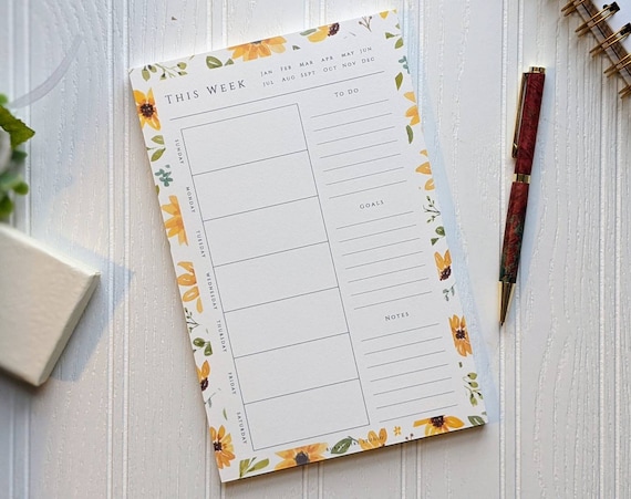 2025 weekly planner pad 8.5 x 11 | Large planner pad with 50 tear off sheets | undated weekly planner pad