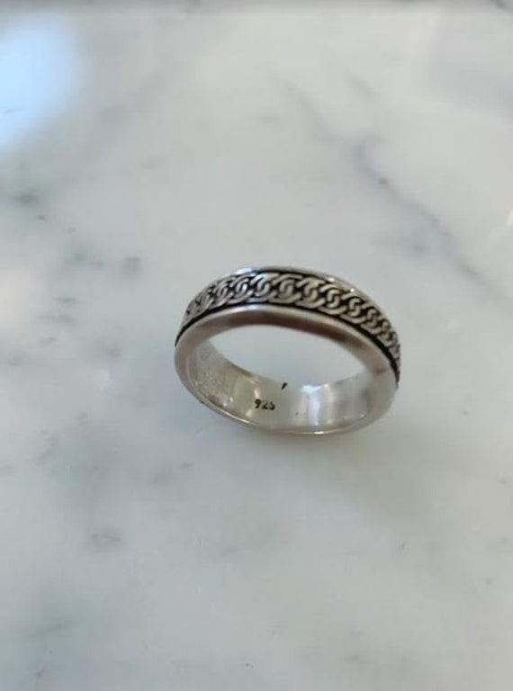 Sterling Silver Band with Patterned Spinner, Stat… - image 2