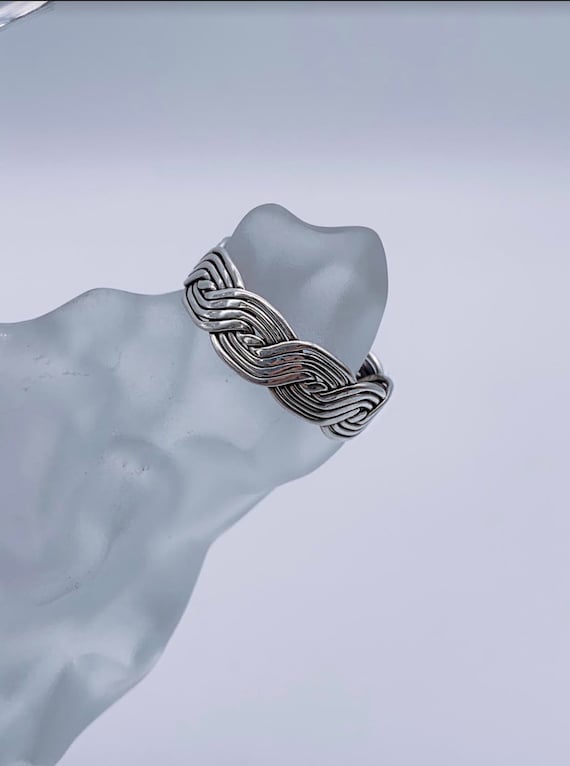 Sterling Silver Infinity Ring, Silver Twisted Ban… - image 3