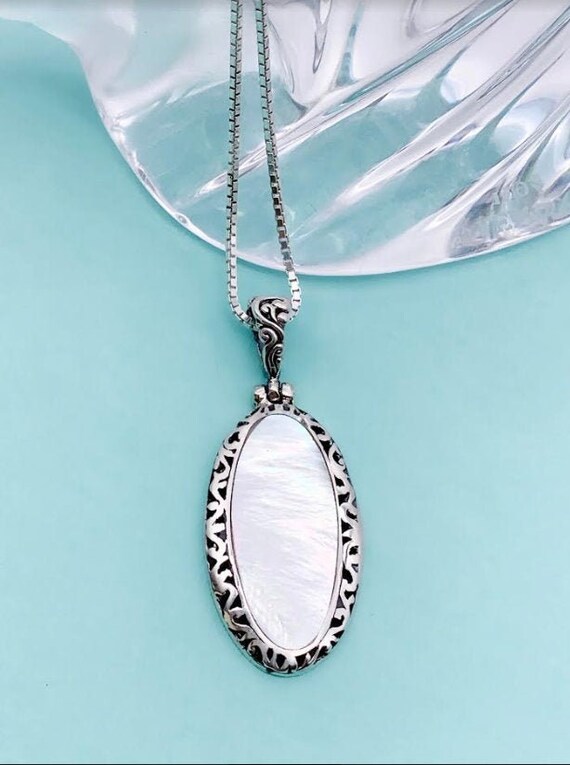 Mother of Pearl & Sterling Silver Necklace, Inlai… - image 3