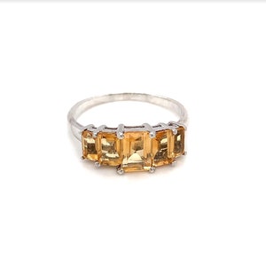 Citrine Ring, Brilliant Yellow Emerald Cut Sparkling Citrine Gemstones, 925 Sterling Silver Setting, Vintage Citrine, Gorgeous Elegant Ring