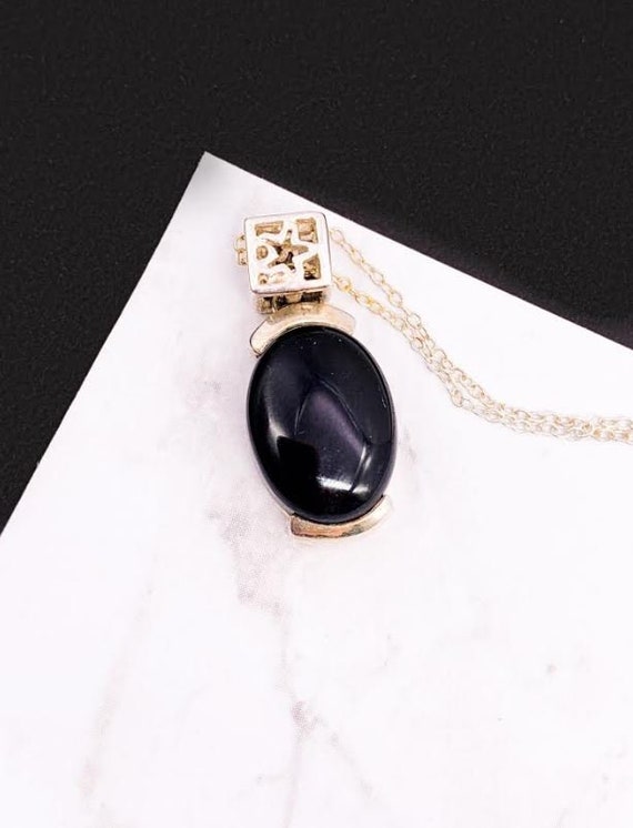 Black Onyx and Sterling Silver Pendant/Necklace, O