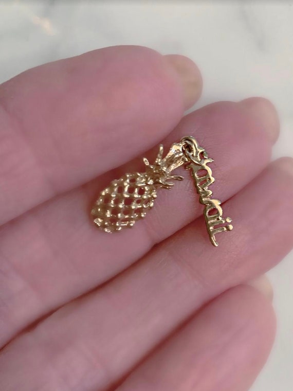 14K Gold Charm, Hawaii and Pineapple,  1970 Vintag