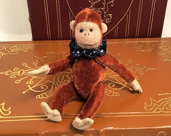 Ganz Cottage Collectibles, Max! The Curios Monkey