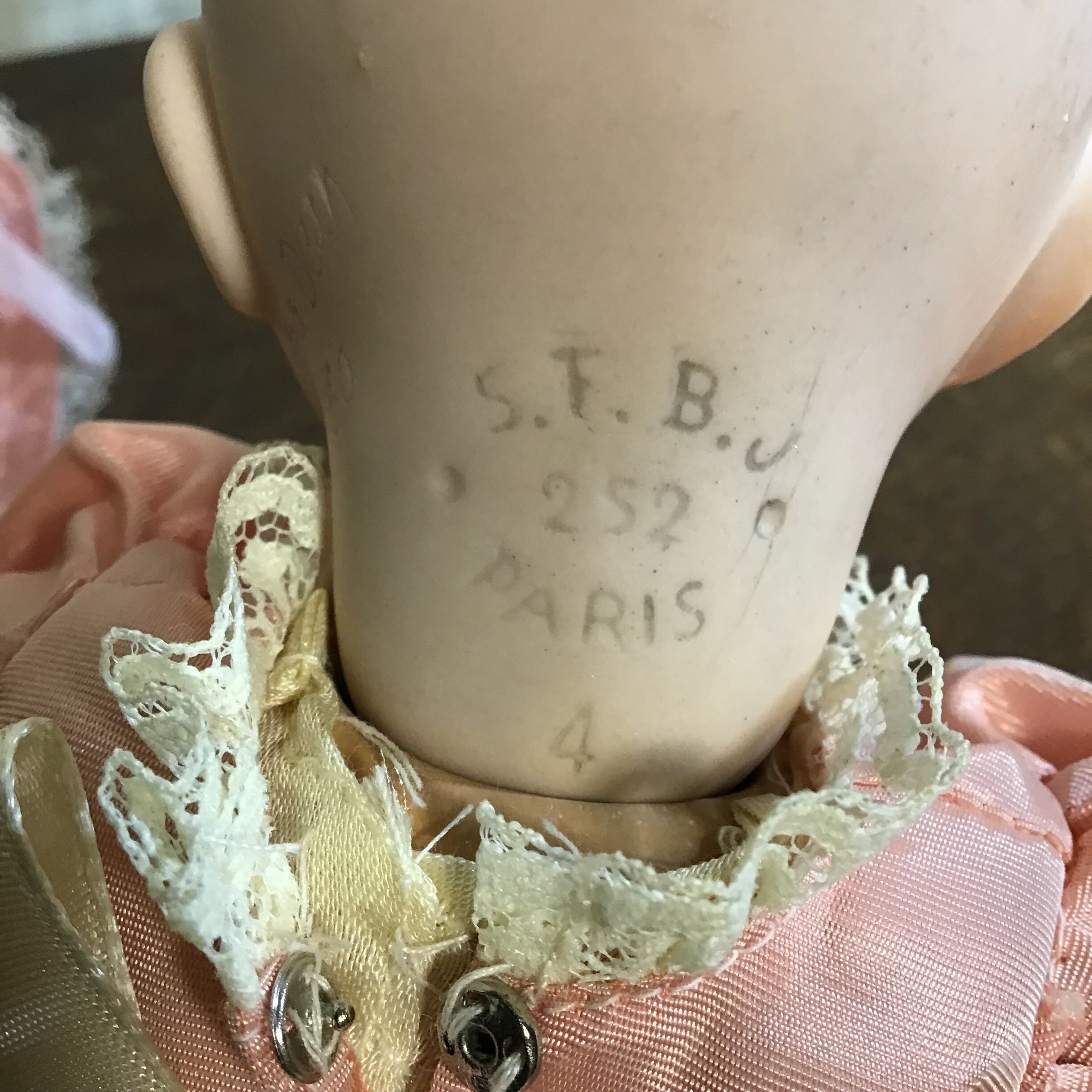 SFBJ 252 Pouty 38 cm Poupée Ancienne Reproduction Antique Doll | Australia