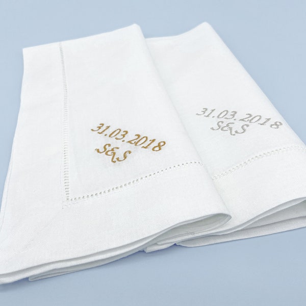 Personalisierte Servietten aus Baumwolle + Leinen mit Datum & Initialen in Gold oder Silber | Monogramm für Hochzeit, Jubiläum oder Taufe