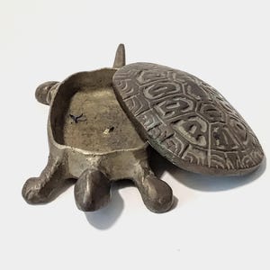 Vintage Brass Turtle Trinket Box Embossed Decorative Storage Figurine