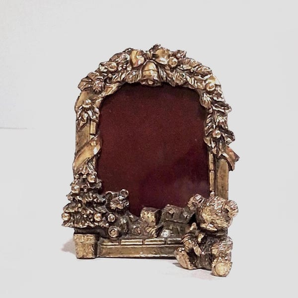 Vintage Gold Tone Ornate Picture Frame Christmas Theme
