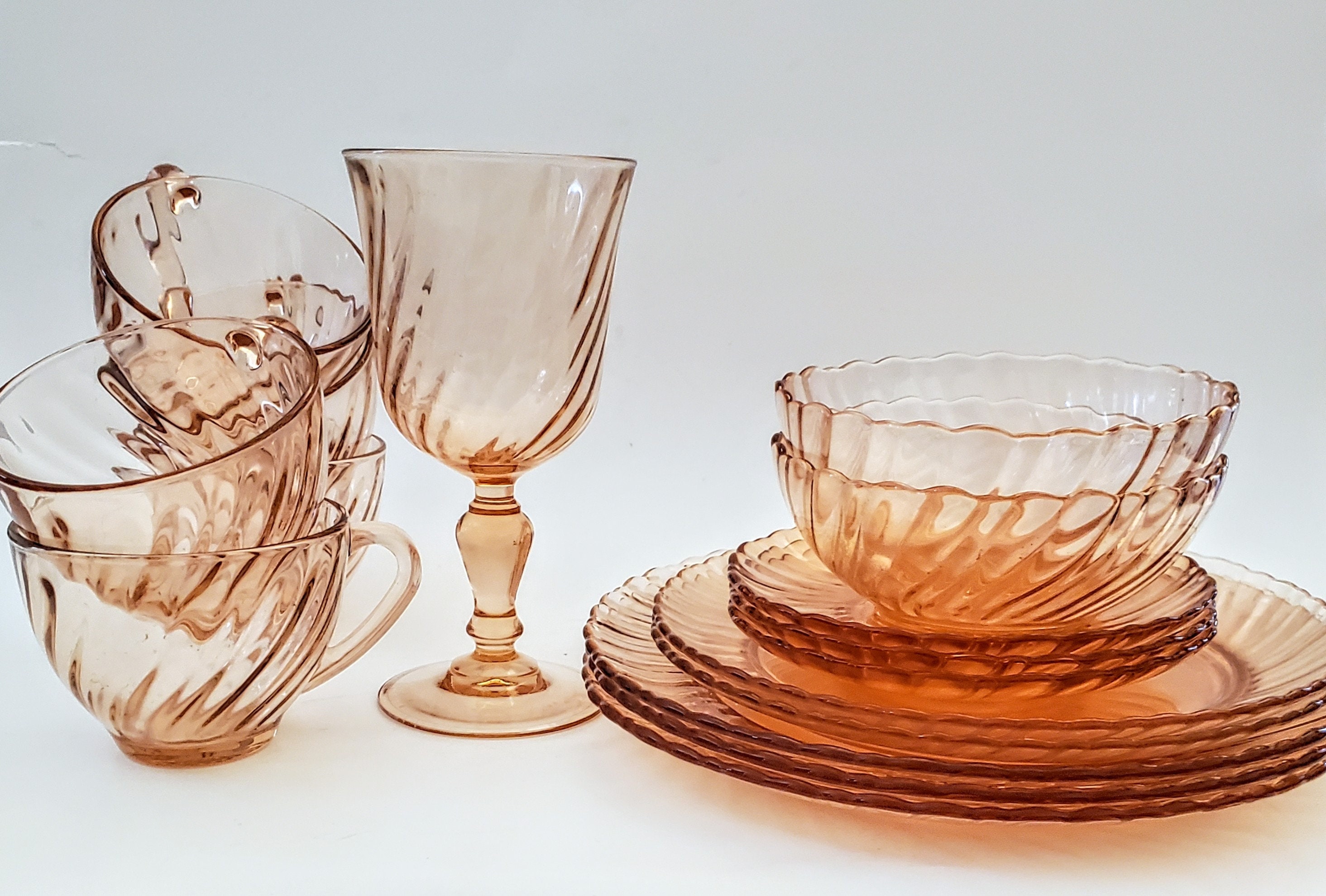 Arcoroc Rosaline Pink glass cups & saucers (4) — Gather