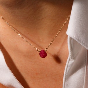 Ruby necklace / Minimalist ruby necklace / Tiny gemstone ruby pendant / July birthstone / Layering necklace  / Valentine&#39;s day gift