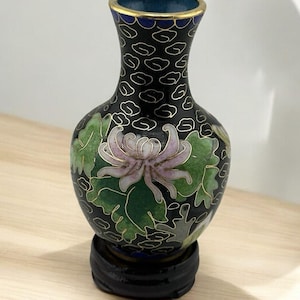 Vintage Mini Chinese Enameled Cloisonne Vase w/ Stand 3 inch Black Pink Lotus