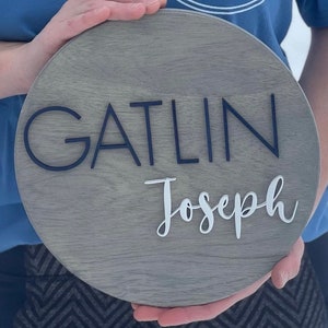 Nombre redondo en 3D, nombre en acrílico, letrero de madera, letrero personalizado para habitación de bebé, accesorio para fotos de bebé, anuncio de bebé, estilo rústico, revelación de nombre, letrero para cuna