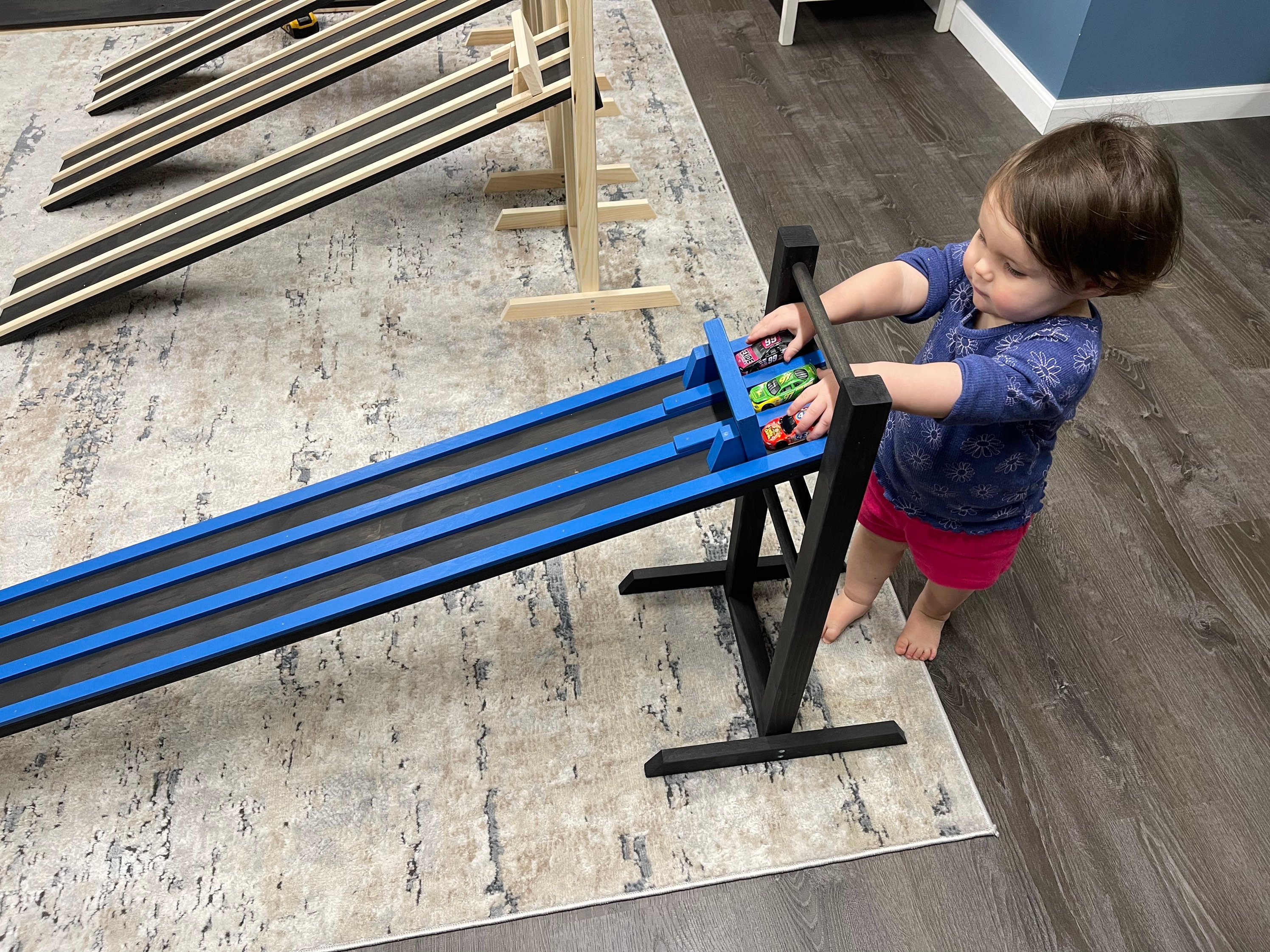 En bois Rampe Racer, enfants En Bas Âge Jouets Piste de Course, balle Piste  avec 4 Boules En Bois pour 3 4 5 Ans Garçon et Fille Cadeaux