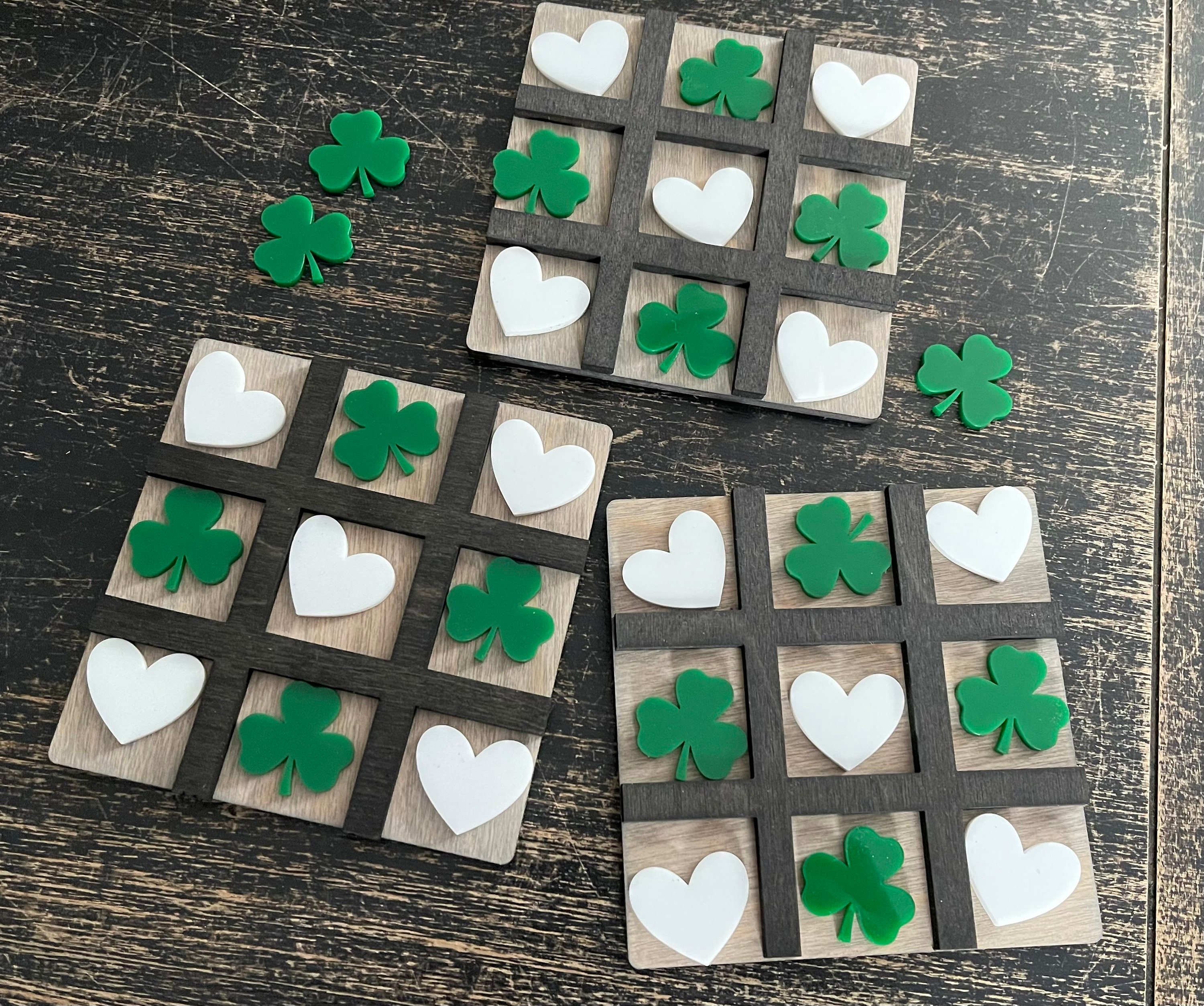 Jeu Tic-Tac-Toe, Planche en bois, Formes acryliques, Jeu pour enfants, Découpe laser, Trèfle, Tic Tac Toe, Remplisseur de bac sensoriel, Apprentissage