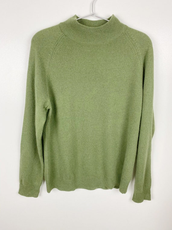 Vintage Green Cashmere Long Sleeve Sweater
