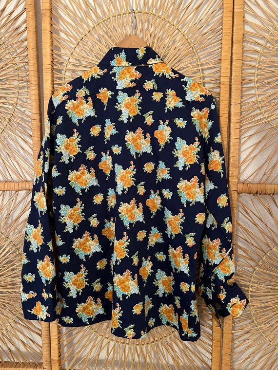 Vintage polyester collared long sleeved button up… - image 4