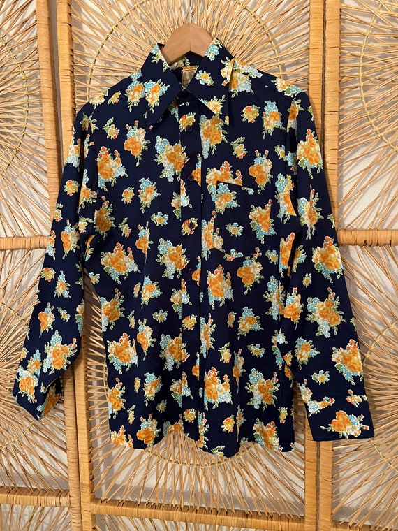 Vintage polyester collared long sleeved button up… - image 2