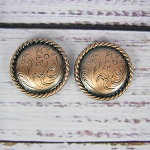 Lot of 2 Floral Engraved Rope Edge Copper Concho 1&quot; 1-1/2&quot; Chicago Screw Back
