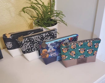Accessory bag; accessories; hygiene; makeup; snack bag