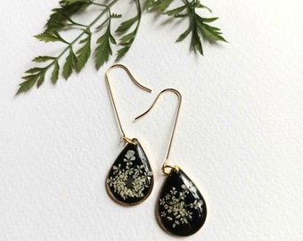 Pendientes de flores prensadas en resina, Queen Anne's Lace