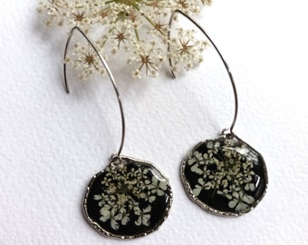 Pendientes de flores prensadas en resina, Queen Anne's Lace