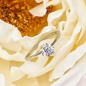 0.5ct Silver Moissanite Ring, 0.5 Carat Round Brilliant Solitaire Ring, Moissanite Diamond Ring, Sterling Silver 5mm Moissanite Ring